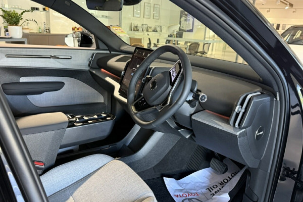 2025 MY26 Volvo EX30  Single Motor Extended Range Plus SUV Image 14