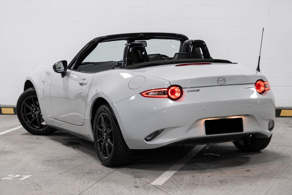 2015 Mazda MX-5 ND GT Convertible image 2