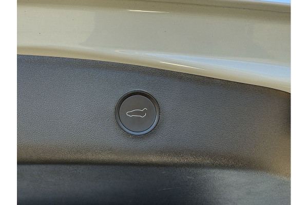 2023 Tesla Model 3  Rear-Wheel Drive Sedan Image 11