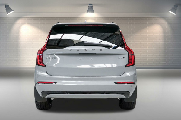 2026 Volvo XC90 L Series Ultra B5 Dark SUV Image 18