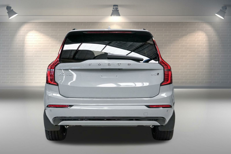 2026 Volvo XC90 L Series Ultra B5 Dark SUV Image 18
