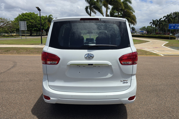 2026 MY25 LDV G10 SV7C + Van Image 15