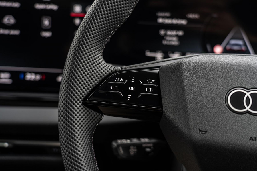 2025 Audi A5 B10 e-hybrid S-Line Hatch