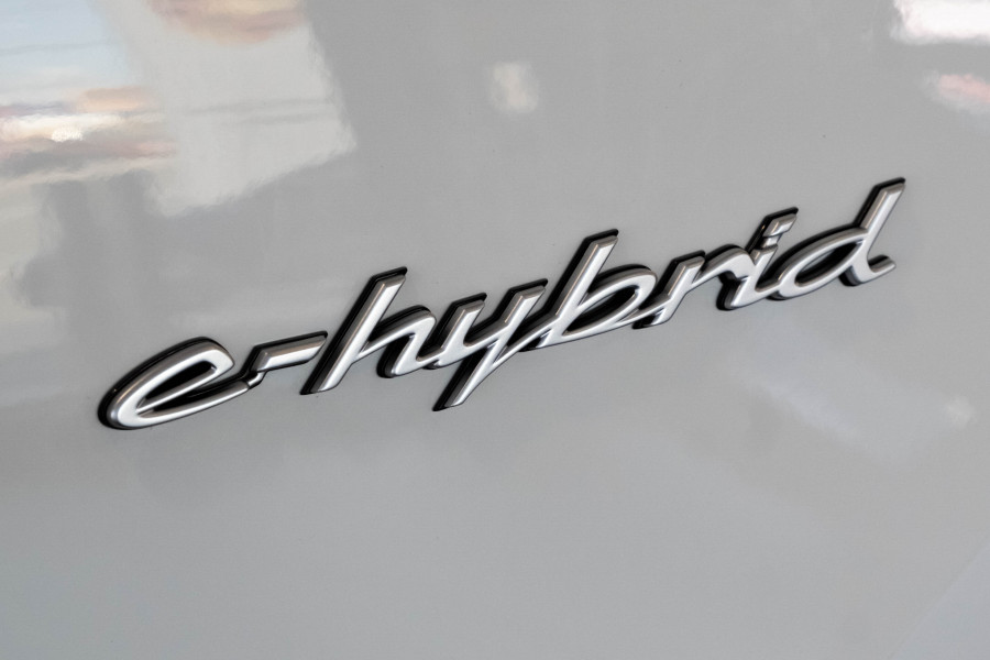 2025 Porsche Cayenne E-Hybrid SUV