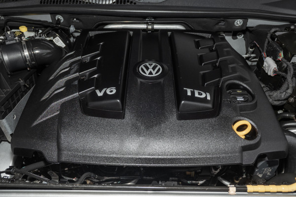 2017 MY18 Volkswagen Amarok 2H TDI550 Sportline Ute Image 17