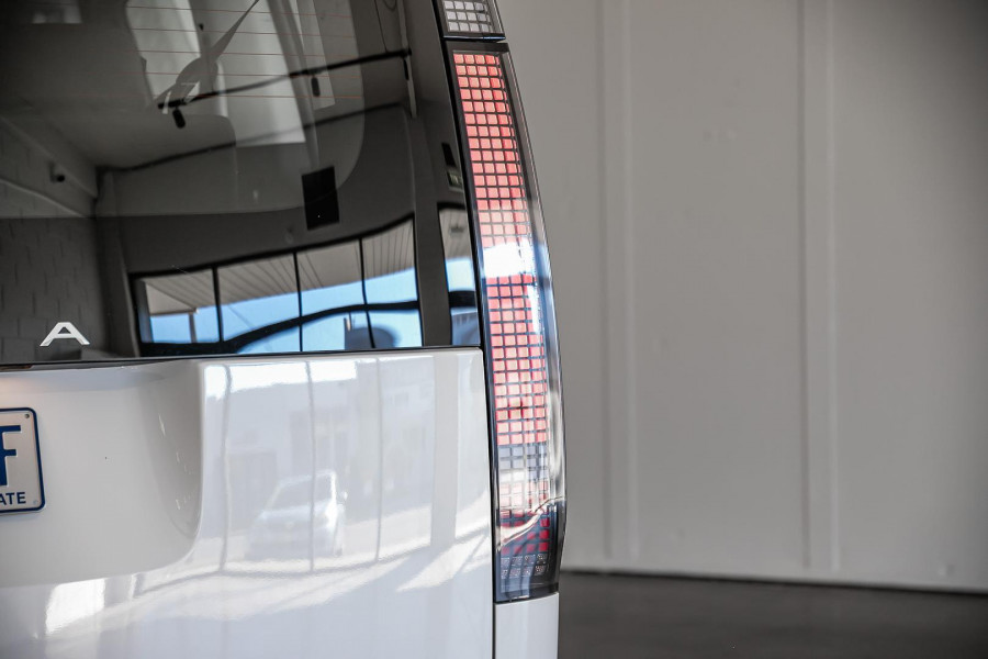 2022 Hyundai Staria US4.V1  People Mover Image 9