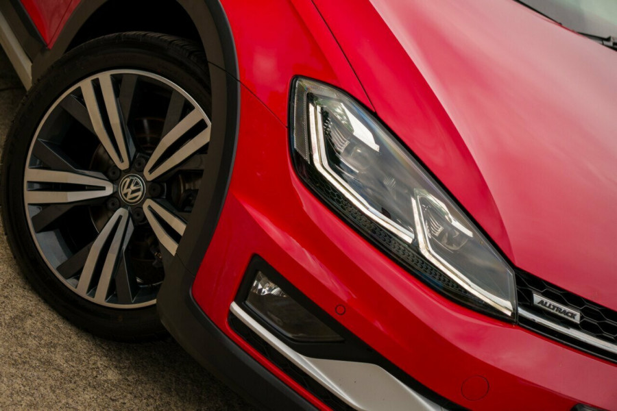 2017 Volkswagen Golf 7 Alltrack 132TSI Wagon Image 6