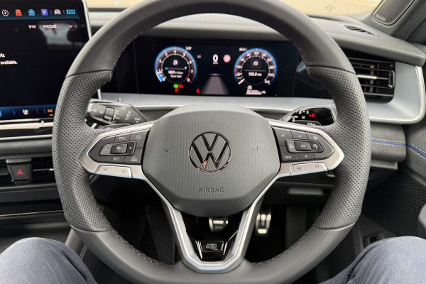 2026 Volkswagen Tayron R4 195TSI R-Line SUV Image 23