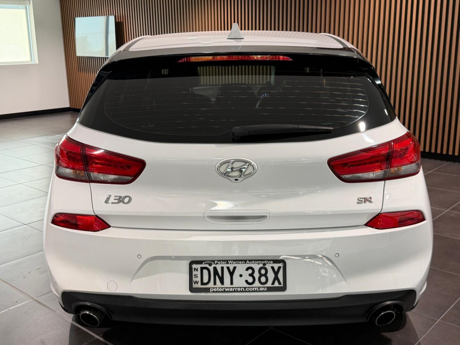 2017 MY18 Hyundai i30 PD SR Hatch Image 4
