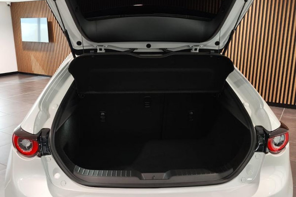 2025 Mazda 3 BP Series G20 Touring Hatch Image 8
