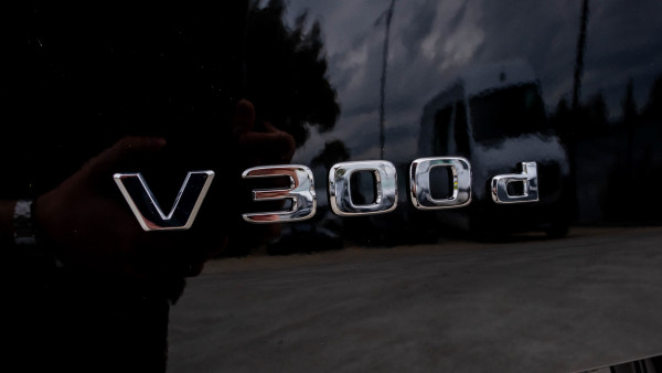 2025 Mercedes-Benz V-Class 447 V300 Exclusive People Mover image 18