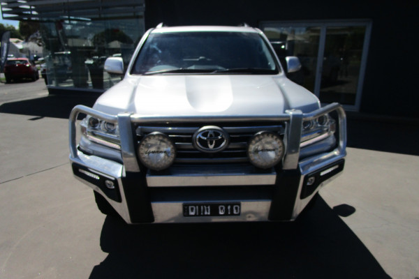 2020 Toyota LandCruiser VDJ200R VX SUV Image 2