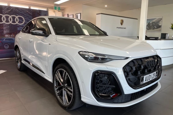 2026 MY25 Audi Q5 GU e-hybrid 270kW Hatch Image 6