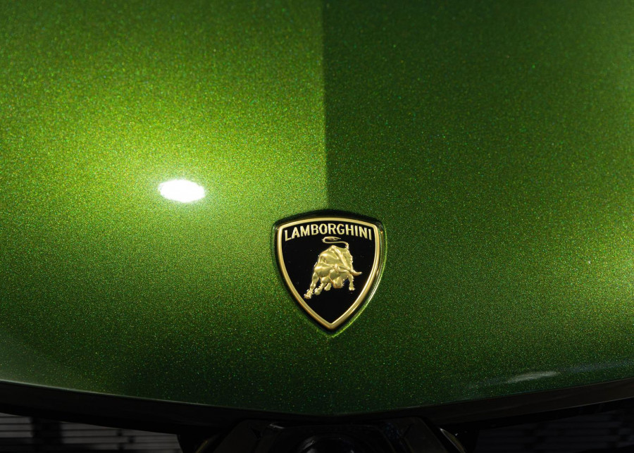 2025 Lamborghini Urus 636 SE SUV Image 37