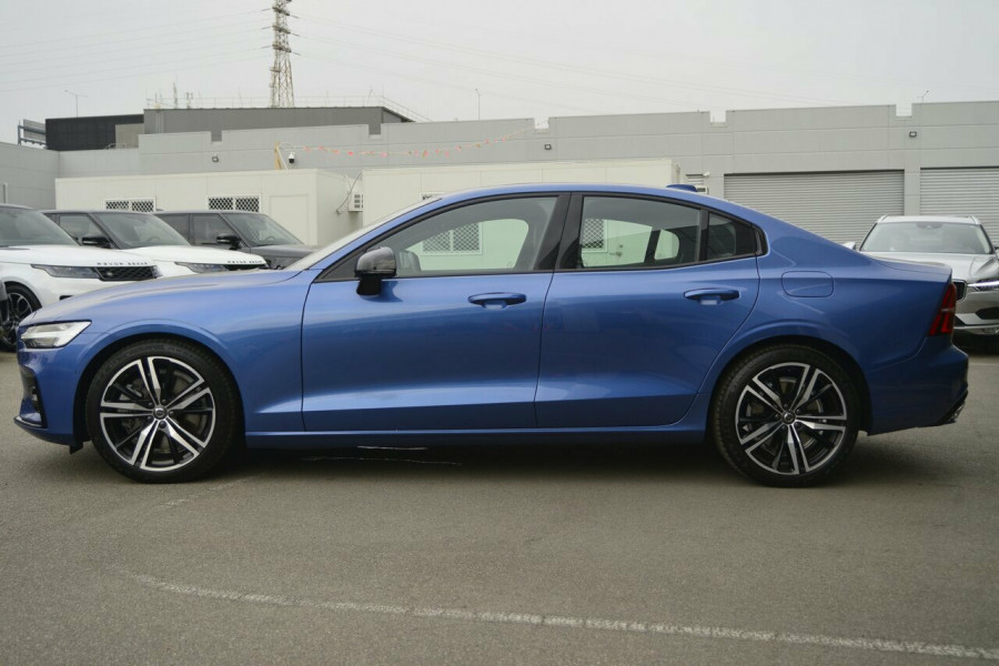 2019 Volvo S60 T5 R-DESIGN Sedan Image 16