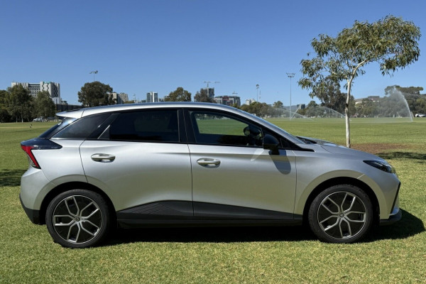 2024 MG MG4 MEH32 Long Range 77 Hatch