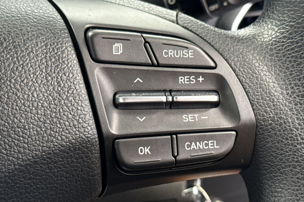 2017 MY18 Hyundai i30 PD Active Hatch Image 3