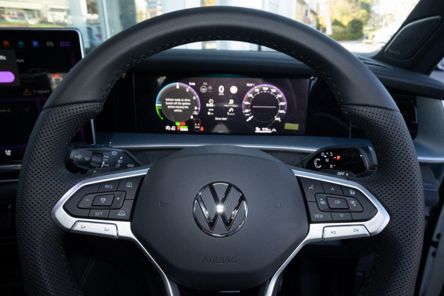 2026 Volkswagen Tayron R4 200TSI eHybrid R-Line SUV