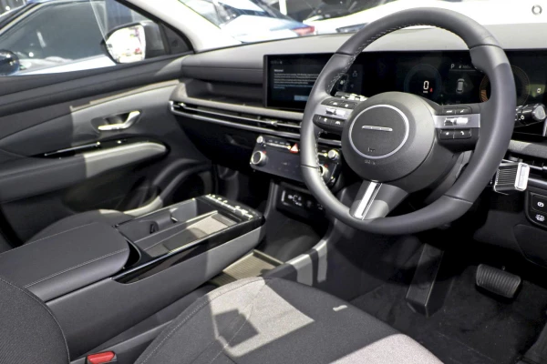 2026 Hyundai Tucson NX4.V4 Hybrid SUV Image 5
