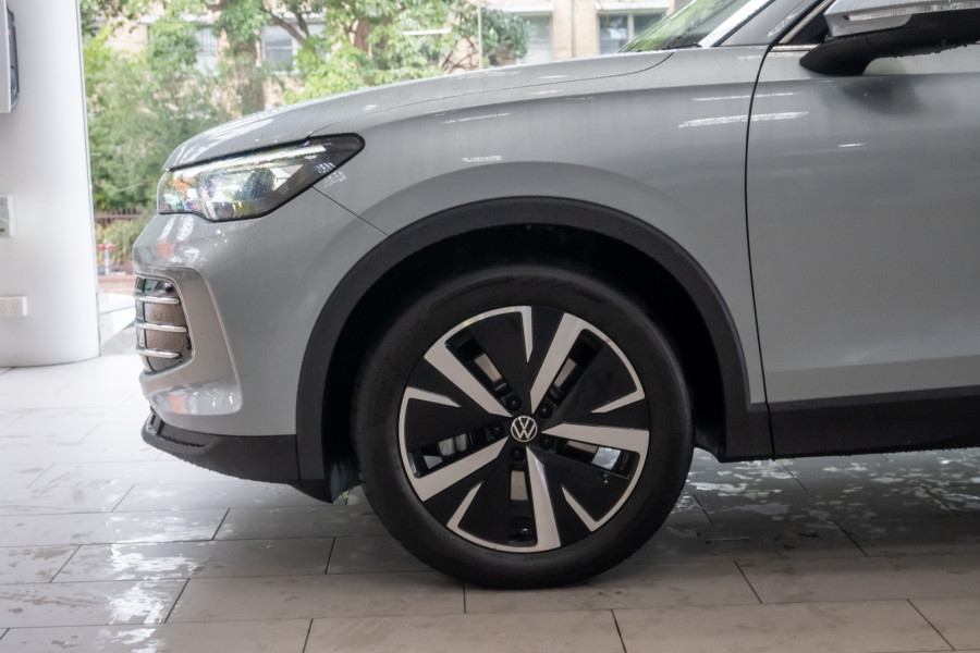 2025 MY26 Volkswagen Tiguan CT R SUV Image 7