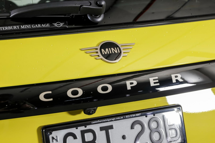 2026 MY25 MINI Cooper F65 C Favoured Hatch