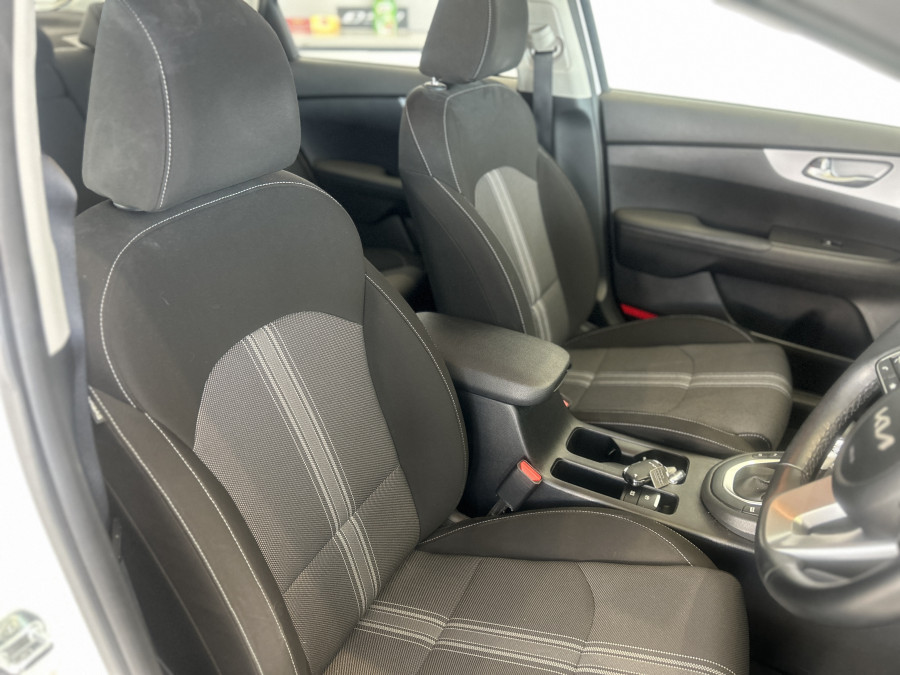 2021 MY22 Kia Cerato BD Sport Sedan Image 9