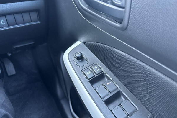 2020 Suzuki Swift AZ GL Navigator Hatch Image 24