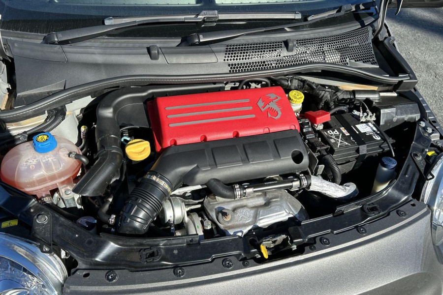 2023 Abarth 695  Competizione Hatch Image 23