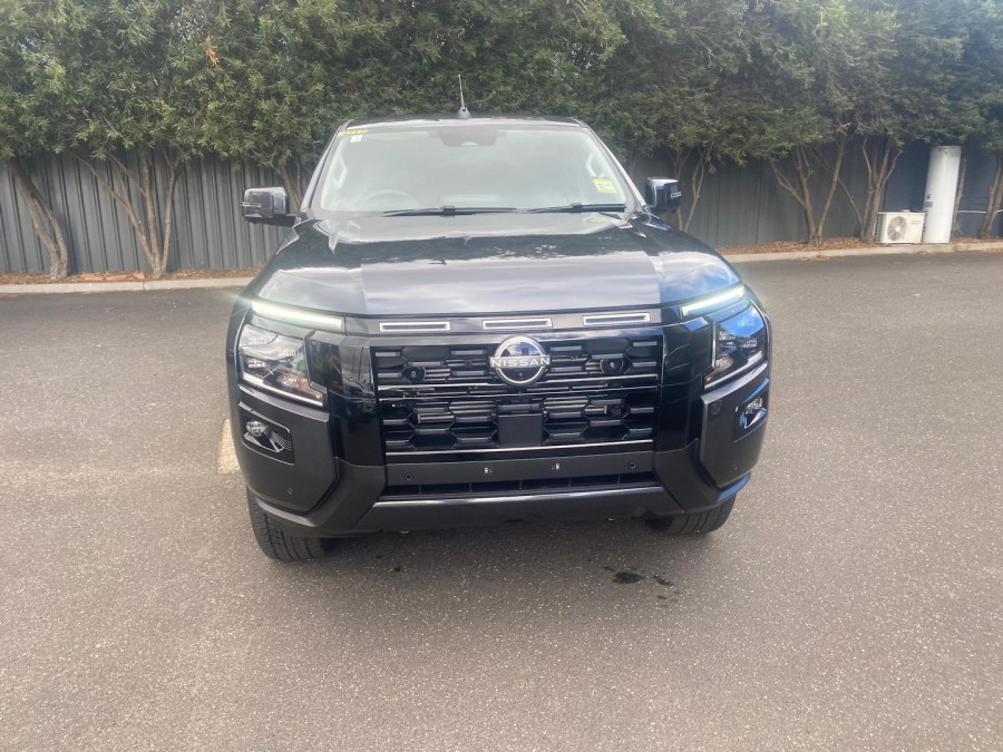 2026 Nissan Navara D27 ST-X Ute Image 3