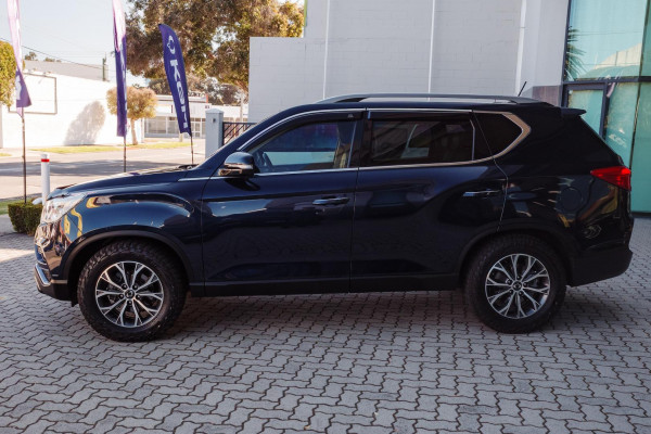 2019 SsangYong Rexton Y400 Ultimate SUV Image 4