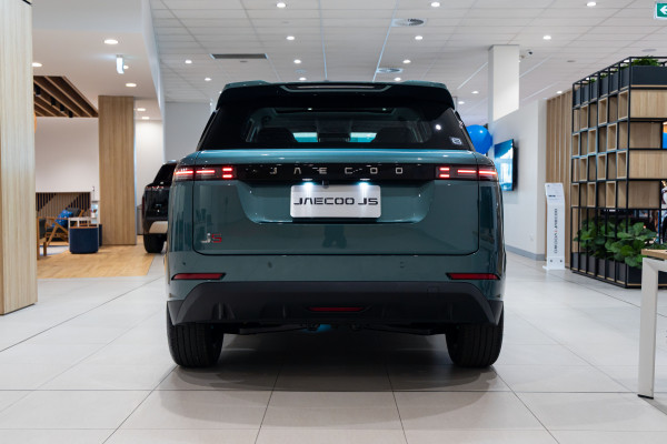 2026 Jaecoo J5  Summit SUV image 3