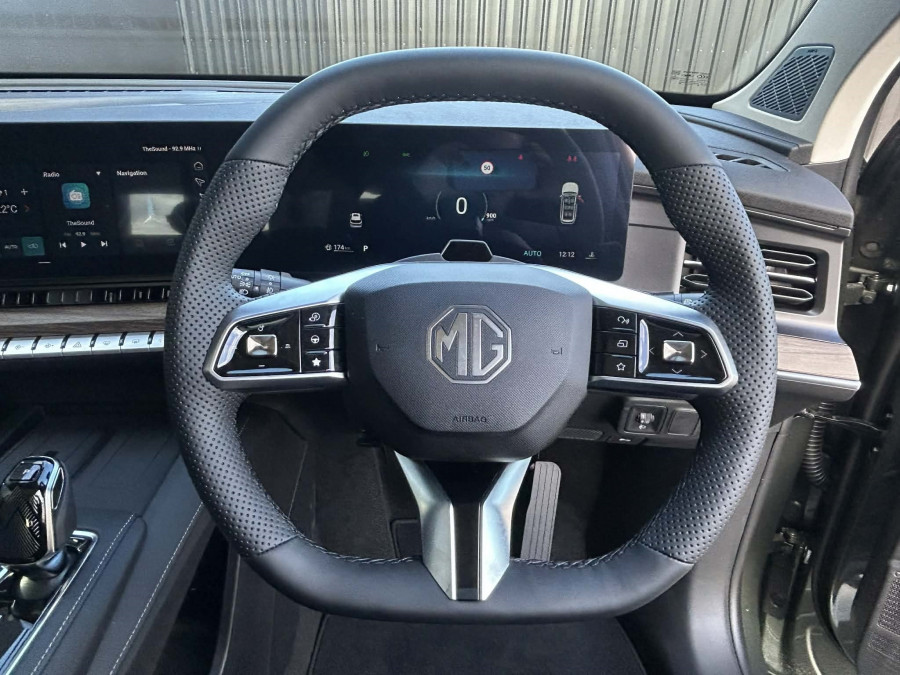 2026 MG QS Essence SUV Image 8