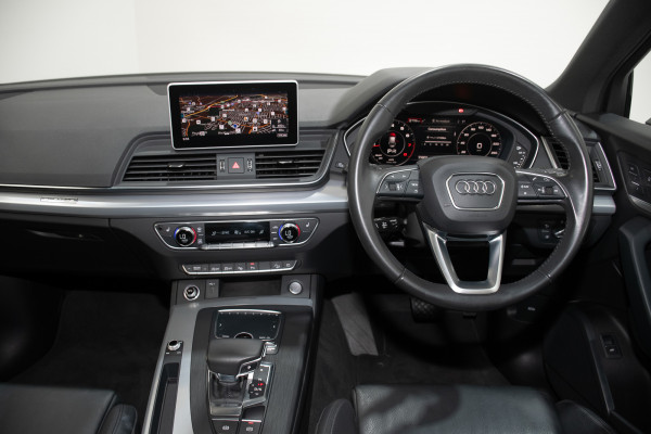 2020 Audi Q5 FY 45 TFSI sport SUV Image 23