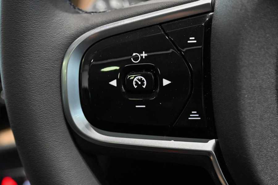 2026 Volvo XC60 UZ Plus B5 Bright SUV Image 16