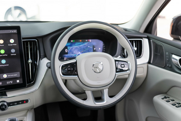 2026 Volvo XC60 UZ Ultra B5 Dark SUV Image 13
