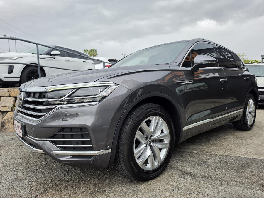 2020 Volkswagen Touareg CR 190TDI Adventure SUV Image 3