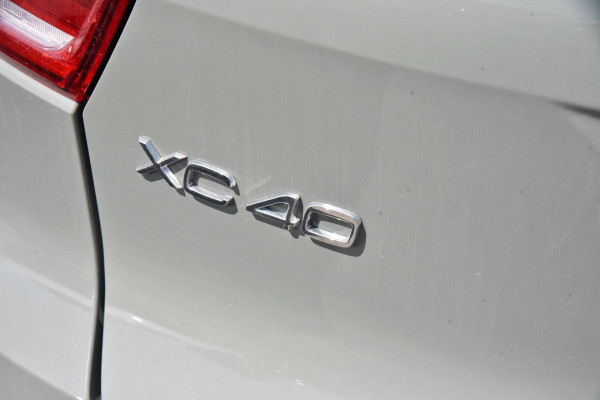 2024 MY25 Volvo XC40  Ultra B4 Bright SUV Image 5