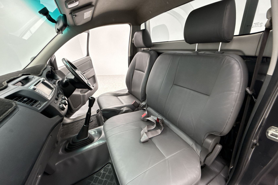 2015 MY14 Toyota HiLux WorkMate Cab Chassis Image 9