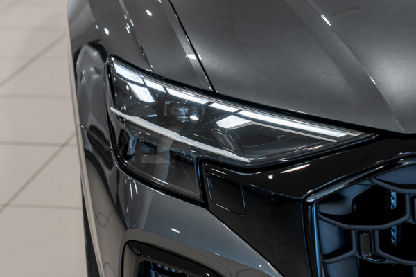 2026 Audi Q8 F1 TFSI e 360kW S line SUV image 27
