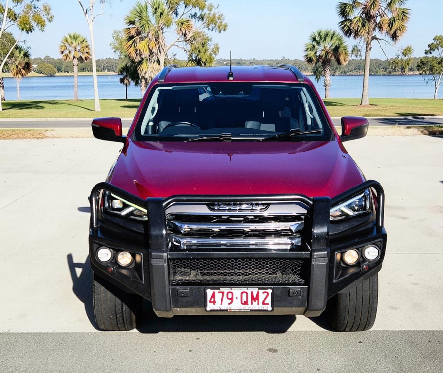 2021 Isuzu MU-X RJ LS-T SUV Image 2