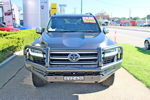 2022 Toyota LandCruiser FJA300R Sahara SUV