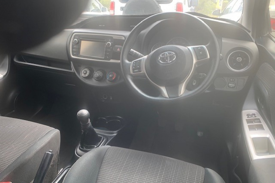 2016 Toyota Yaris NCP130R ASCENT Hatch Image 9