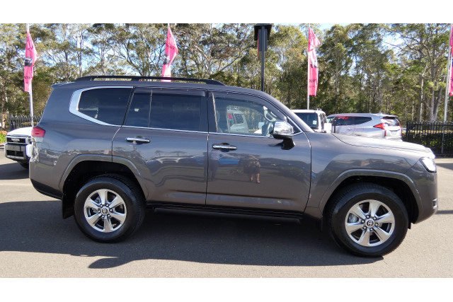 2021 Toyota LandCruiser FJA300R LC300 SAHARA 4X4 SUV Image 22