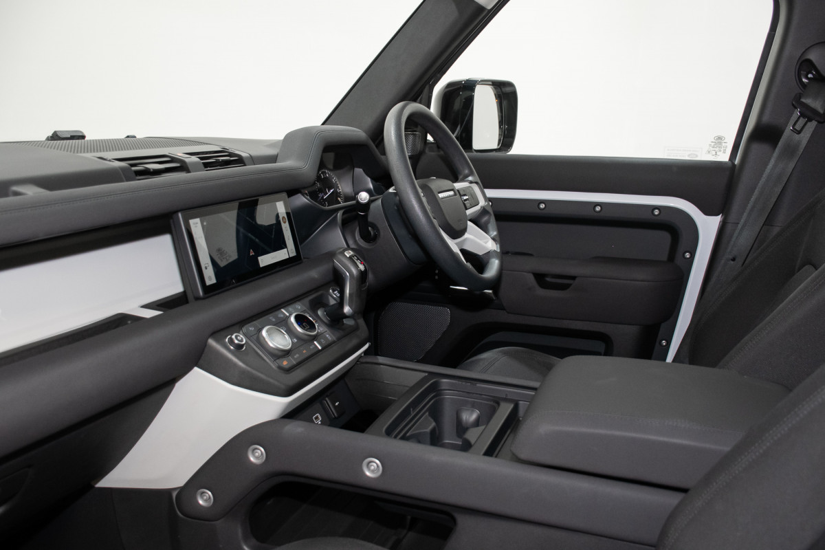2022 Land Rover Defender L663 110 P300 SUV