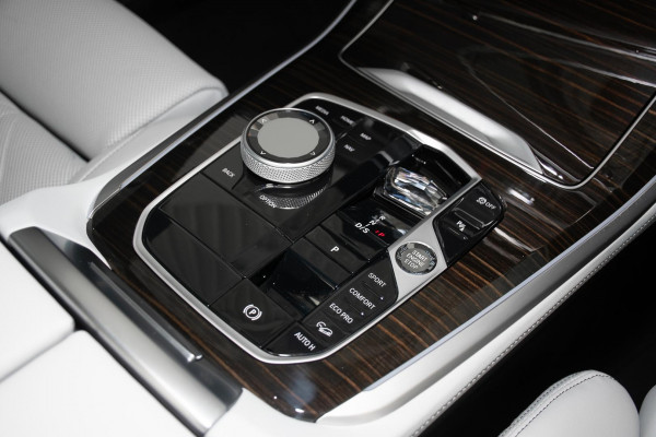 2023 BMW X5 G05 LCI xDrive30d M Sport SUV image 14