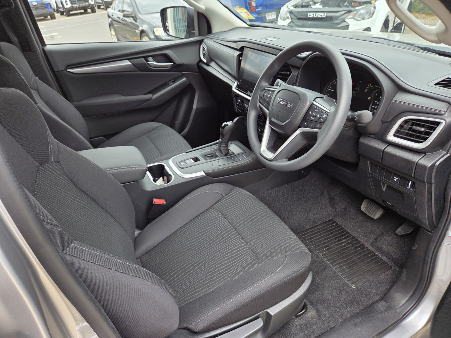 2026 MY25.5 Isuzu MU-X RJ LS-M SUV Image 9