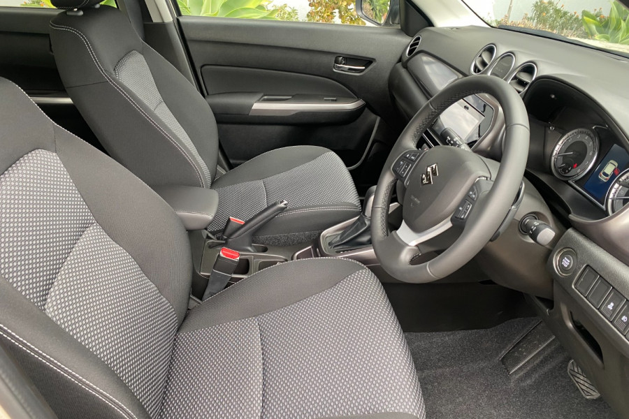 2024 Suzuki Vitara  Wagon Image 9