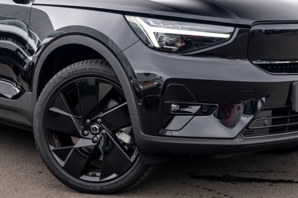 2025 Volvo EX40 No Series Black Edition SUV Image 6