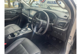 2023 Isuzu MU-X RJ LS-T SUV