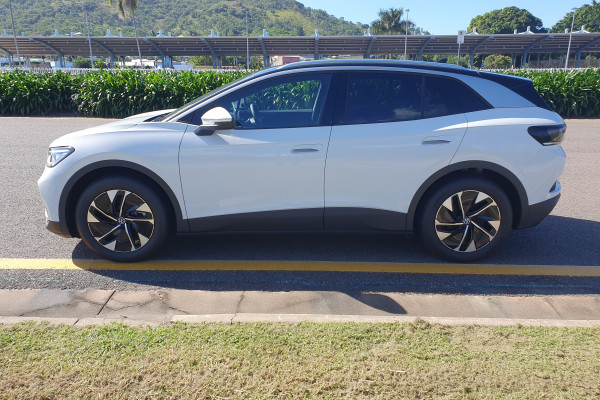 2025 Volkswagen ID. 4 E2 Pro SUV